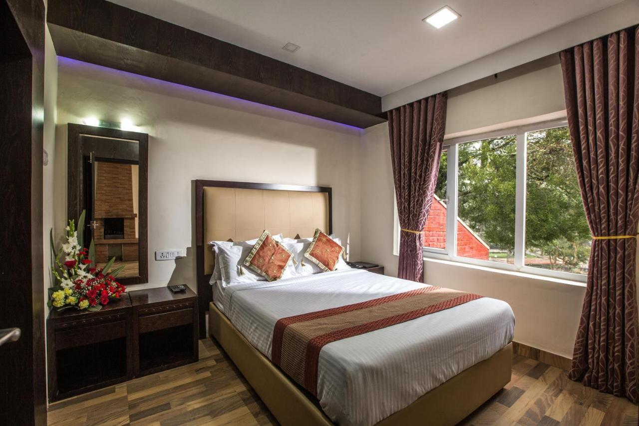 Hotel Lakeview Ooty Dış mekan fotoğraf